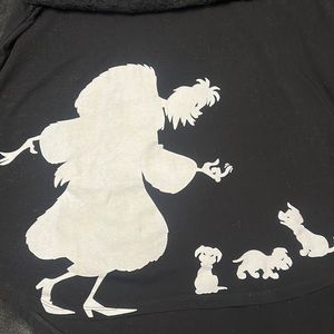 Pre-Owned Cruella Disney Black 3/4 sleeve shirt